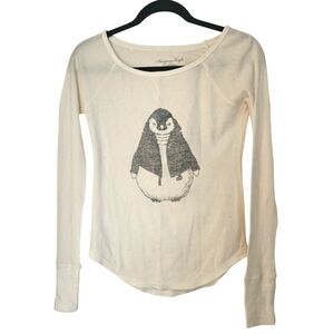 AMERICAN EAGLE Waffle Thermal Long Sleeve Penguin Graphic XS AE